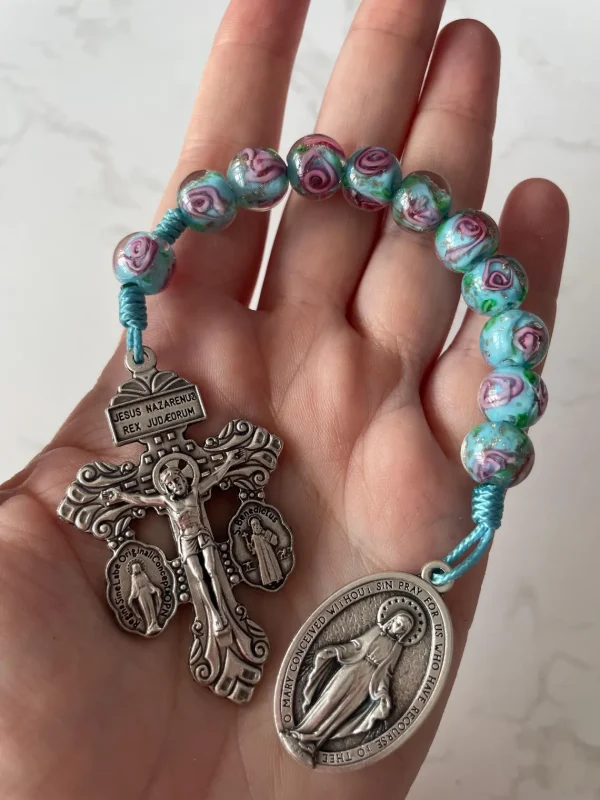 Miraculous Medal Light Blue and Pink Glass floral One Decade Rosary - Image 3